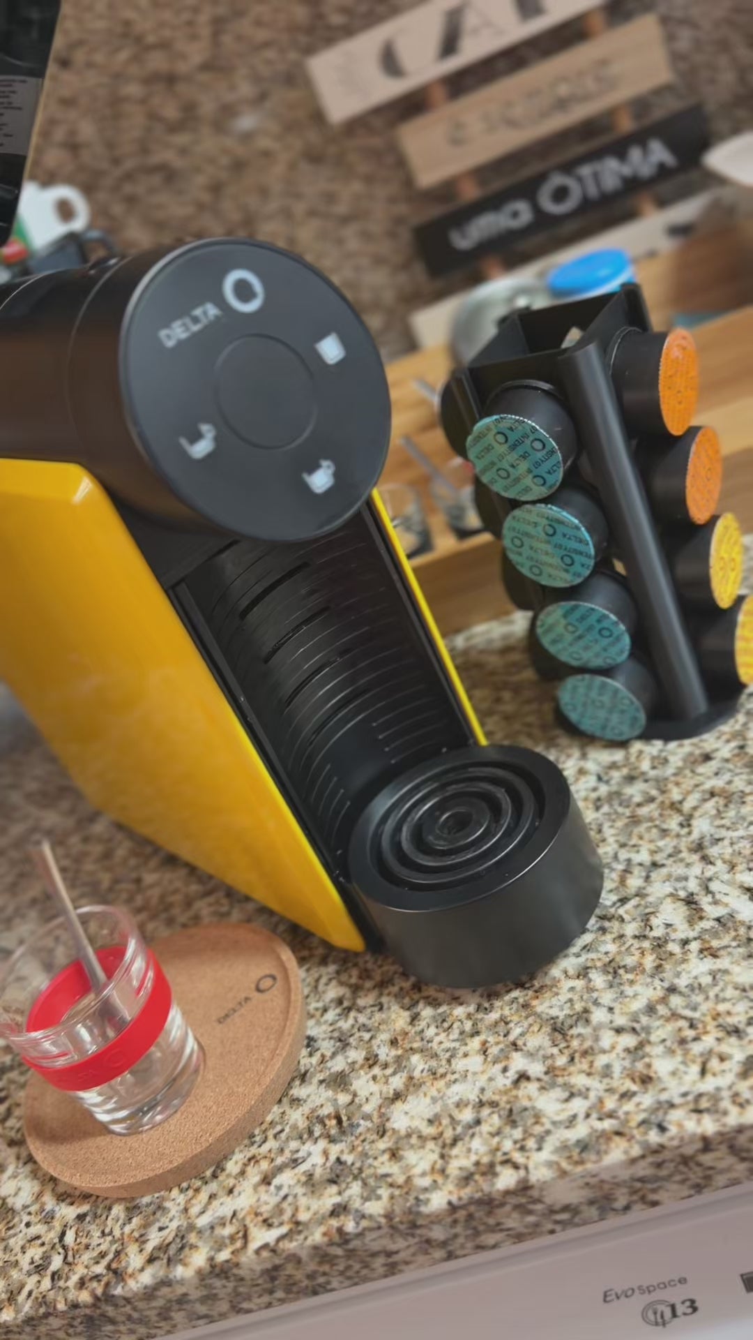 Vídeo: Porta-cápsulas Delta Q TORRE