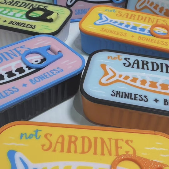 Vídeo: Porta-joias SARDI em forma de lata de sardinhas